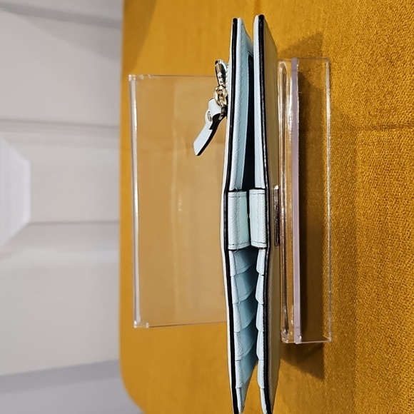 Kate Spade, Laurel Way Stacy Wallet, EUC - Picture 4 of 16